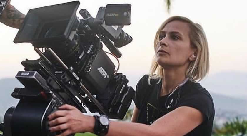 Diretora de fotografia morre ao ser atingida por disparo em gravação