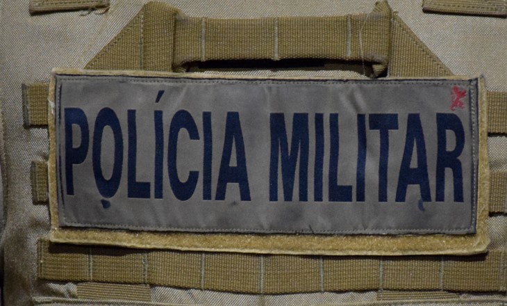 Dona de casa noturna é presa por cárcere privado