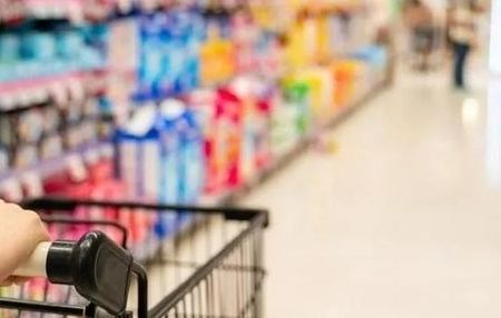 Mulher é detida após furtar mais de R$ 500 em supermercado no Oeste