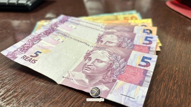 Comissão do Senado aprova projeto que isenta IR de quem ganha até R$ 5 mil