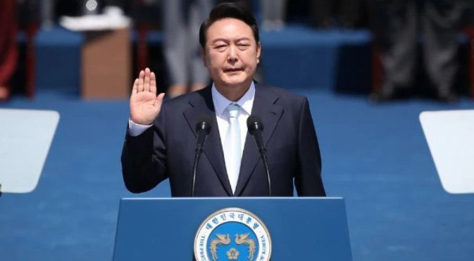 Ex-presidente da Coreia do Sul é condenado à prisão perpétua por crime de insurreição