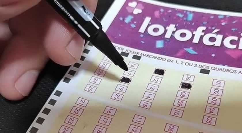 Aposta do Oeste de SC leva prêmio da Lotofácil