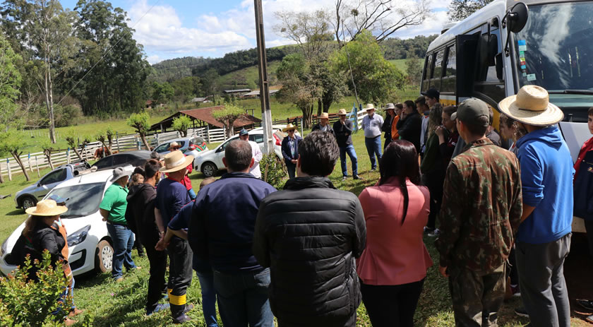 Sicoob São Miguel participa do 1º encontro dos projetos ambientais