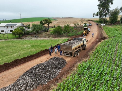Obras alteram trânsito no interior