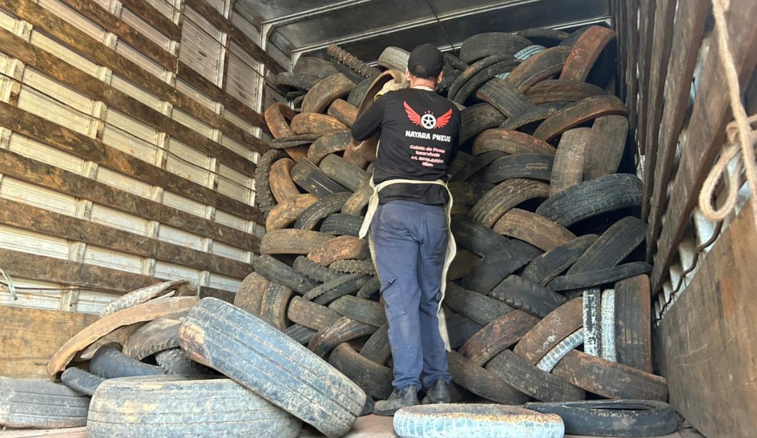 Ecoponto descarta corretamente 100m³ de pneus