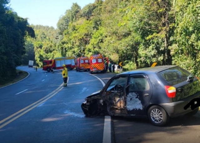 Dois homens são conduzidas ao hospital em decorrência de acidente de trânsito na BR-158