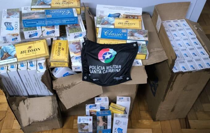 Homens são presos após fuga, confronto e apreensão de cigarros ilegais