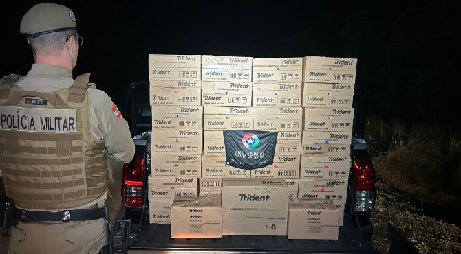 Polícia apreende carga de chicletes avaliada em R$ 50 mil durante operação
