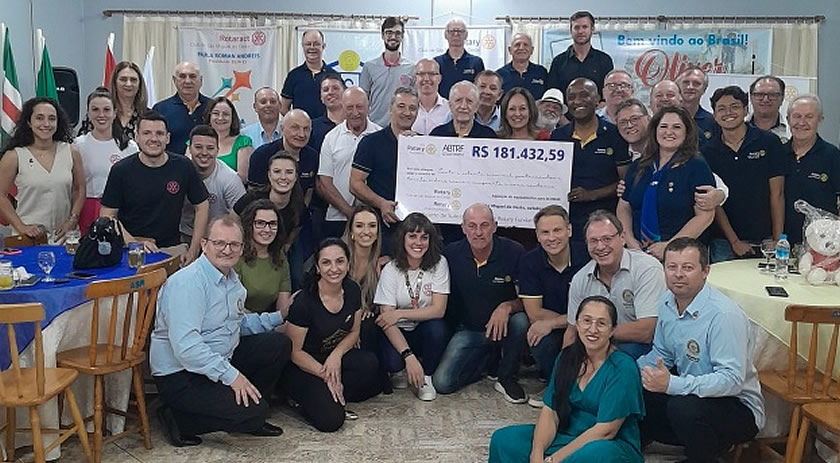 Rotary Club de São Miguel do Oeste recebe visita oficial do governador do Distrito 4740