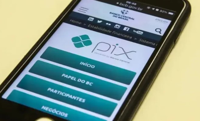 Pix movimenta R$ 735 bilhões em Santa Catarina no primeiro semestre de 2026