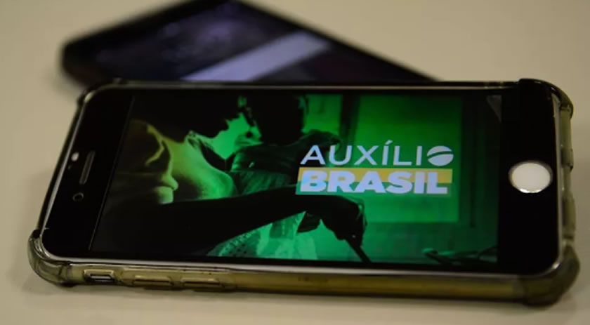 Oito milhões terão que atualizar cadastro para receber Auxílio Brasil