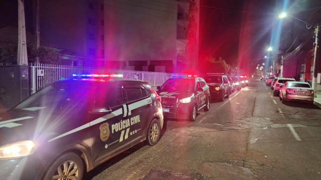 Operação contra grupo criminoso envolvido com esquema de tráfico de drogas resulta em uma prisão