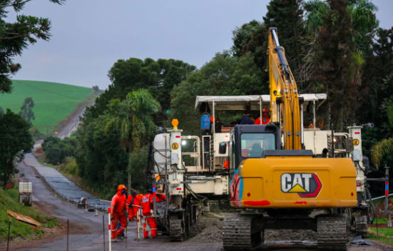 Obras da SC-305 chegam a 70% com tecnologia inédita em SC