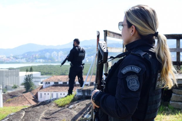 Governador sanciona lei que cria nova Polícia Penal