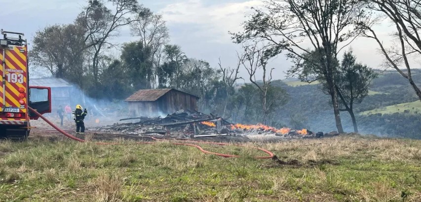 Com 75 incêndios em 8 meses, bombeiros de SMO reforçam alerta sobre queimadas
