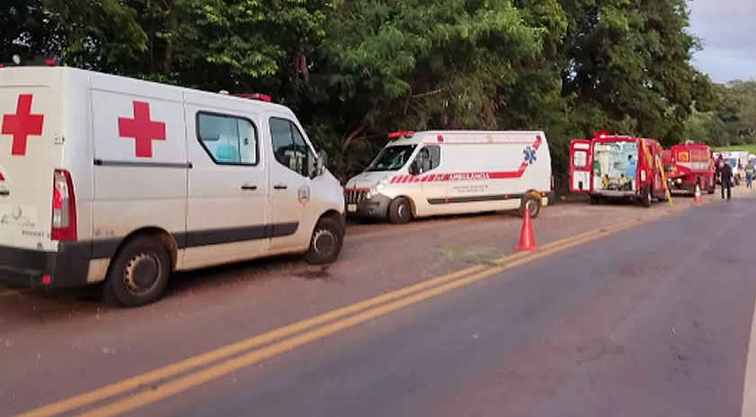 Sete pessoas morrem e 13 ficam feridas em acidente com ônibus da saúde, em Marechal Cândido Rondon