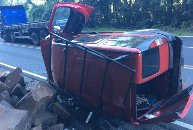 Homem fica ferido em acidente na BR-282