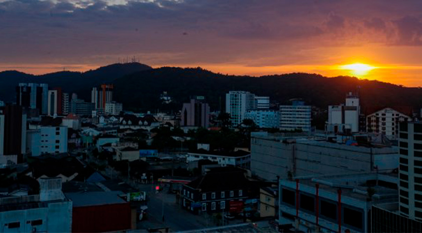 Estado tem 11 cidades entre as 100 que mais geraram empregos em um ano