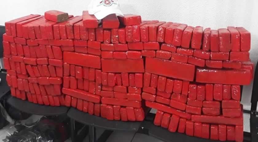 PMRv apreende mais de 140 quilos de maconha na SC 160