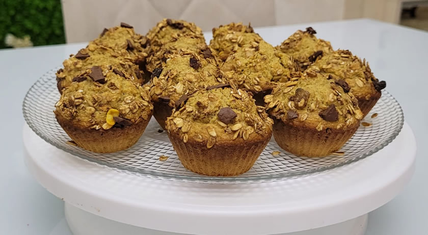 Dete ensina receita de Muffins sem glúten