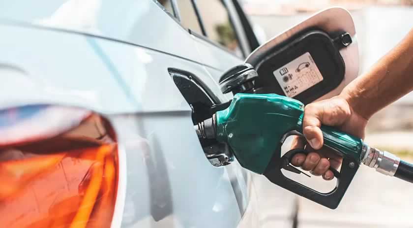 Puxada pela alta da gasolina, inflação ganha ritmo e avança 0,12% em julho