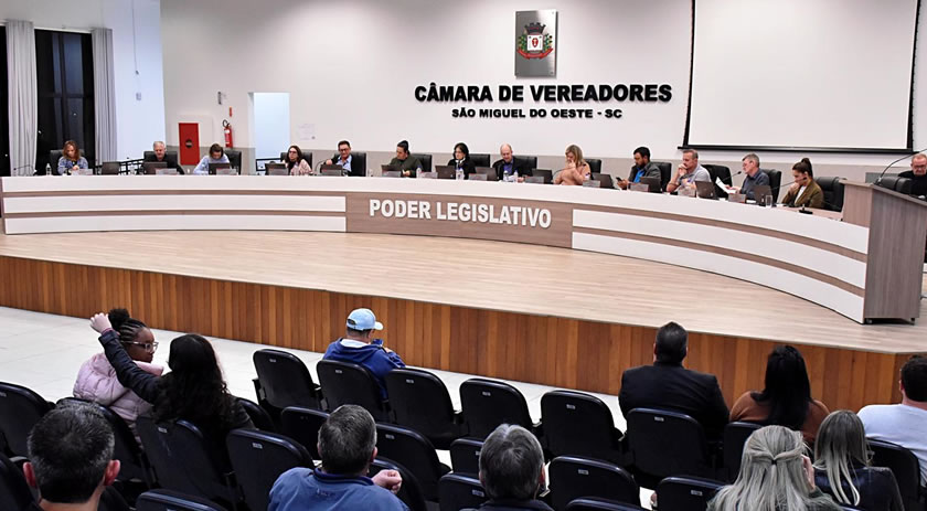 Câmara aprova reajuste nas bolsas-auxílio de estagiários do Poder Executivo