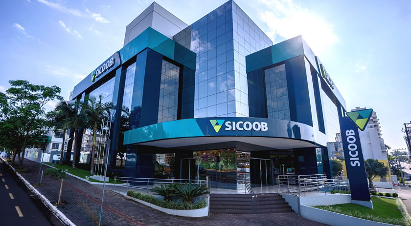 Sicoob é reconhecido como a melhor instituição financeira no Prêmio Estadão Finanças Mais, na categoria Financiamento