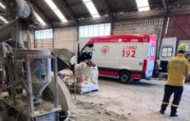 Trabalhador morre após cair dentro de máquina em empresa de concreto