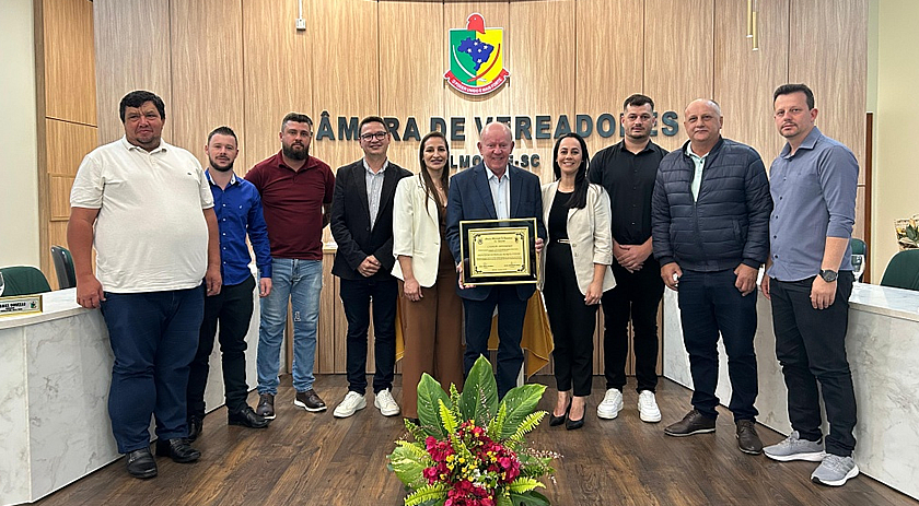 Legislativo concede título de "Cidadão Honorário" ao deputado Marcos Vieira