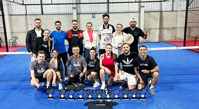 Atletas do Coliseu Padel de Maravilha conquistam mais de 15 troféus em um final de semana