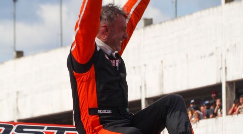 Piloto de São Miguel do Oeste vence primeira etapa da Fórmula Truck 2022