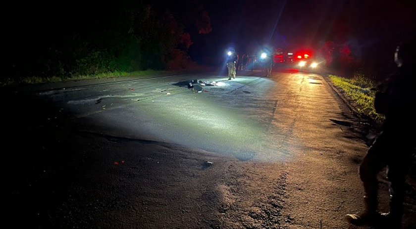 Motociclista morre na BR-158, atropelado por caminhão