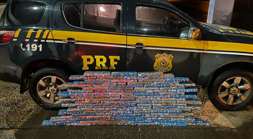 Homem tenta fugir da PRF mas é preso com maconha na BR-153 em Água Doce