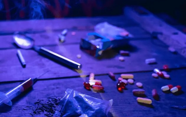 Estudo revela que cocaína ultrapassa álcool em casos de mortes violentas no Brasil