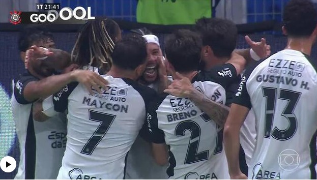 Corinthians vence o Cruzeiro em BH e sai na frente por vaga na decisão