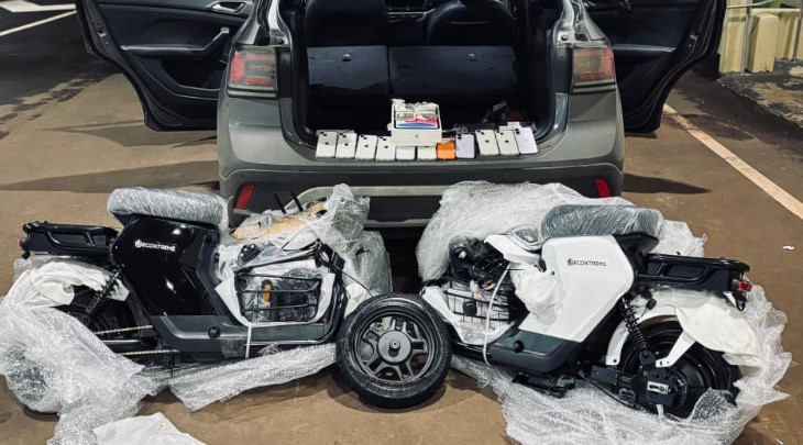 Anabolizantes, celulares e motos elétricas são apreendidos pela polícia