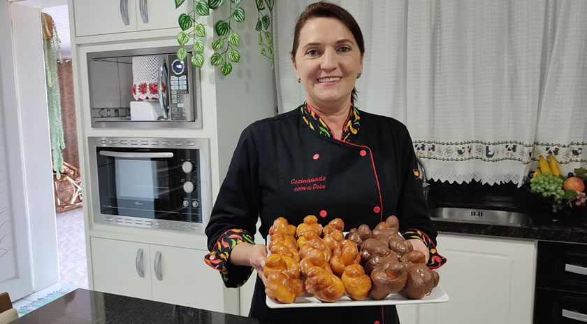 Dete ensina a preparar nozinho frito com calda de açúcar e chocolate