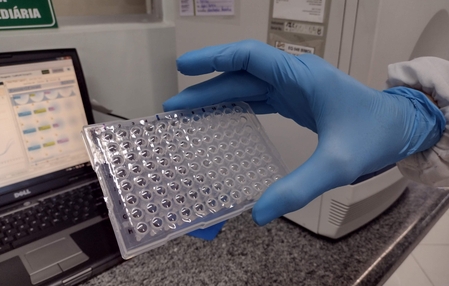 Vacina brasileira promete revolucionar tratamento contra dependência de cocaína e crack