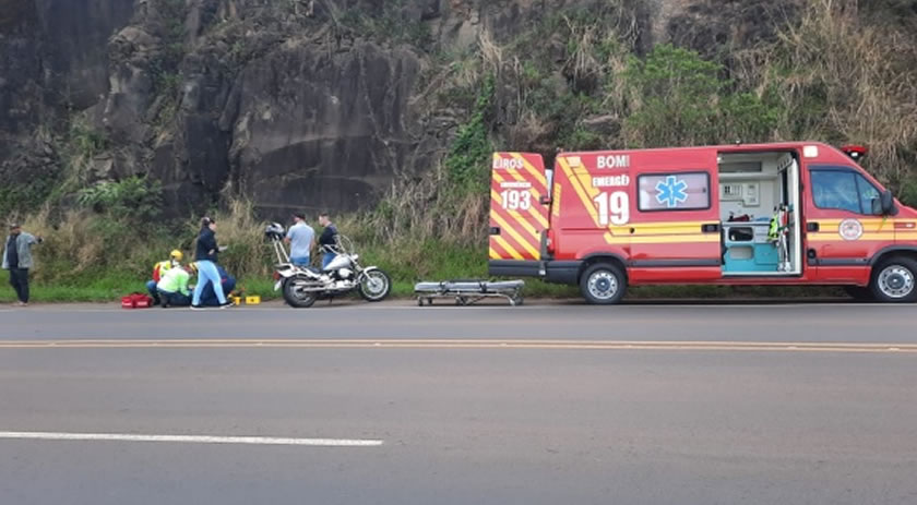 Motociclista fica ferido após queda na BR-282