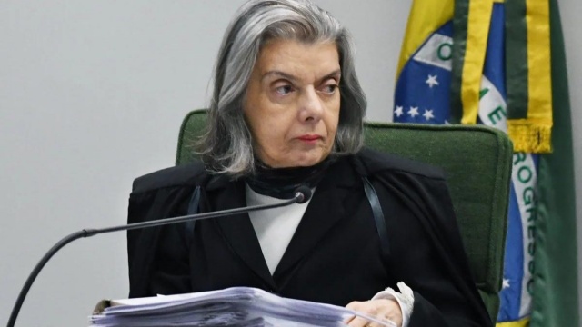 Ministra do STF suspende concursos públicos em SC que limitam vagas para as mulheres