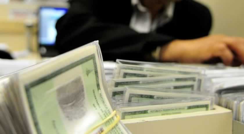 Homem é preso ao fazer nova identidade no Oeste de SC