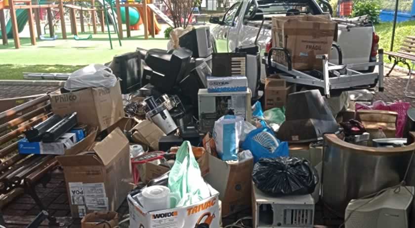 Campanha recolhe sete toneladas de lixo eletrônico, lâmpadas e vidros