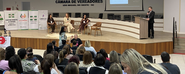 São Miguel do Oeste promove 1º Fórum Municipal dos Direitos da Criança e do Adolescente