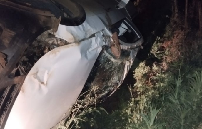 Homem morre após capotamento no interior