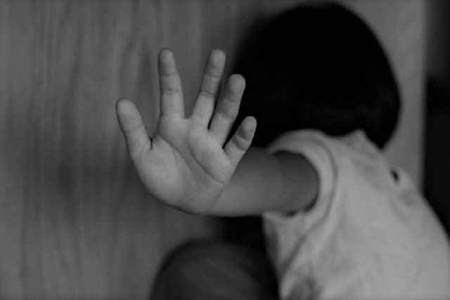 Morre menina de 11 anos internada com sinais de violência no RS; pais estão presos