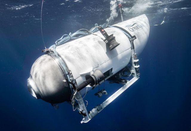 Buscas por submarino continuam após fim do suprimento de oxigênio