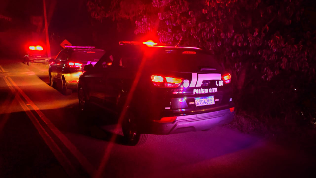 Homem é encontrado morto em córrego e polícia investiga homicídio