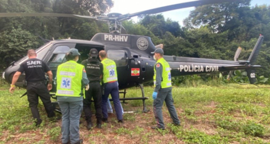 Homem cai de chiqueiro e precisa ser resgatado com transporte aeromédico