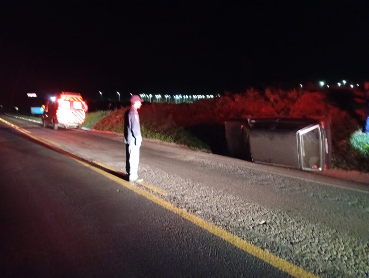 Acidente deixa motorista ferido na BR-163