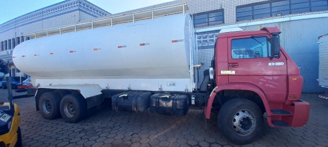 Após perseguição policiais apreendem aproximadamente 800 litros de diesel descaminhado da Argentina